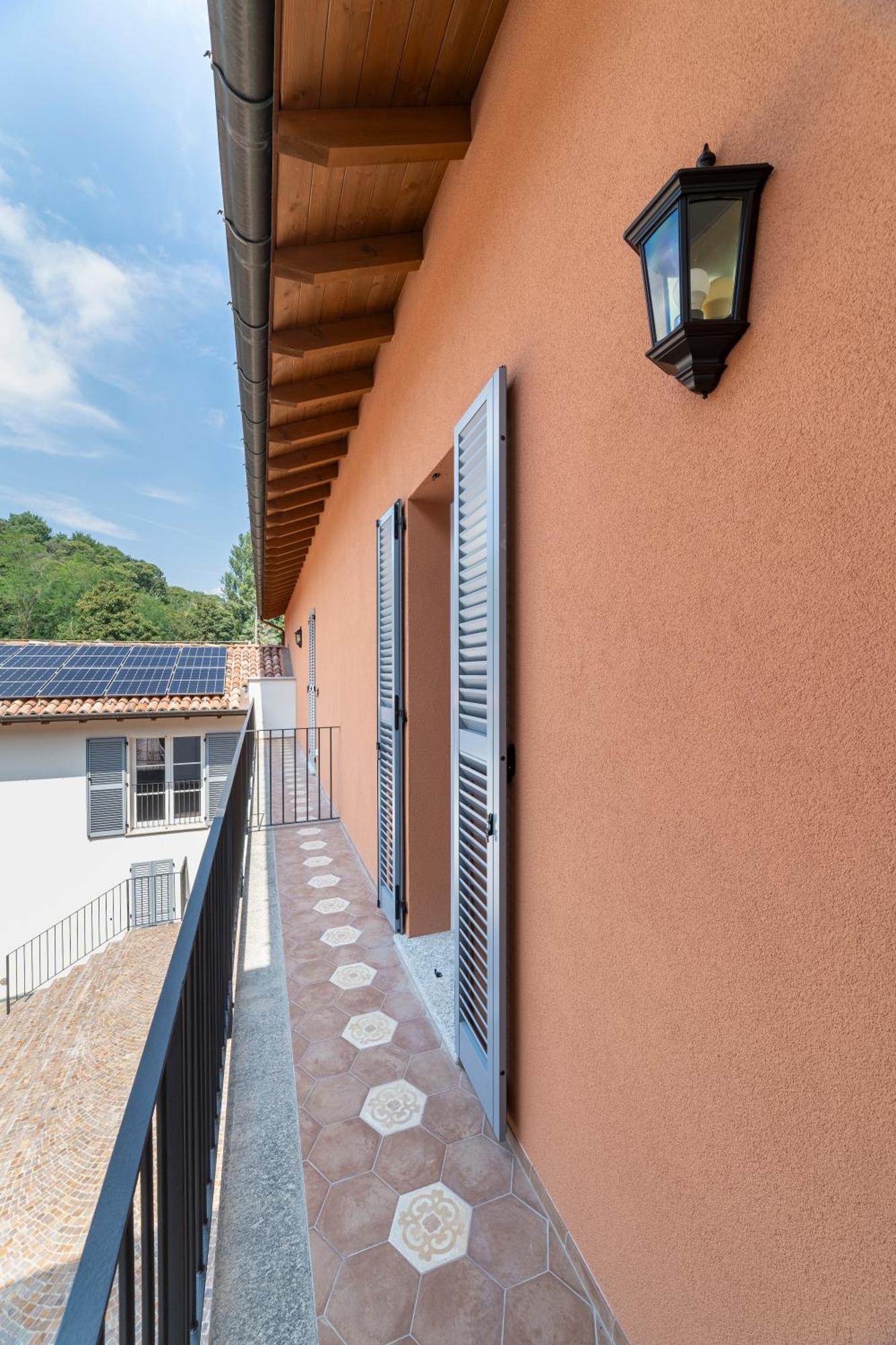 Alex'S Luxury Lake View Apt Pool And Tennis Côme Esterno foto