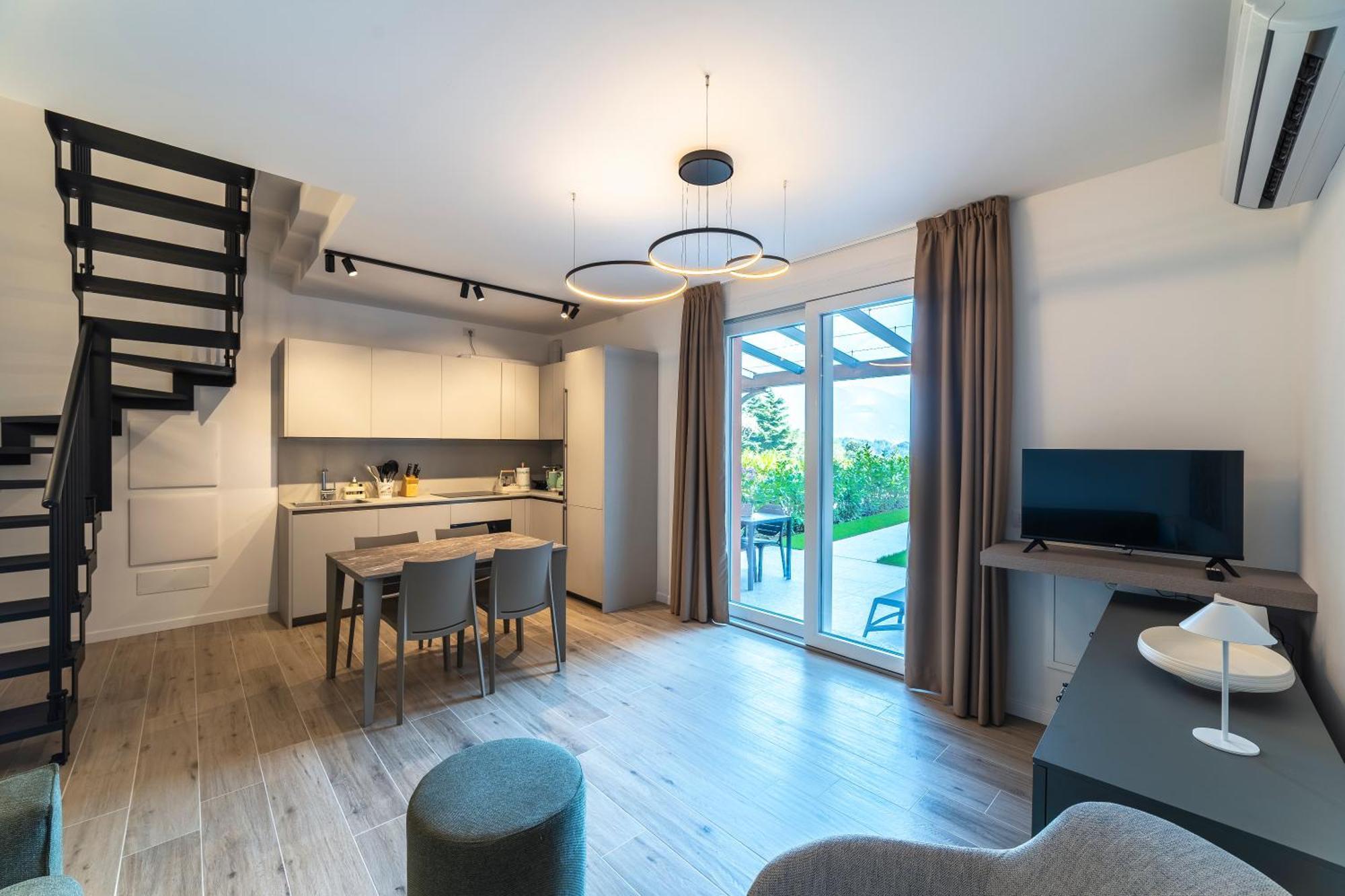 Alex'S Luxury Lake View Apt Pool And Tennis Côme Esterno foto